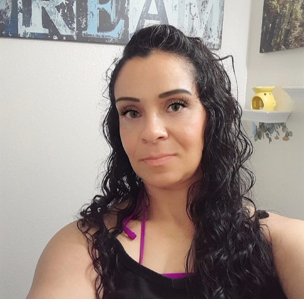 Meet your Posher, Holly